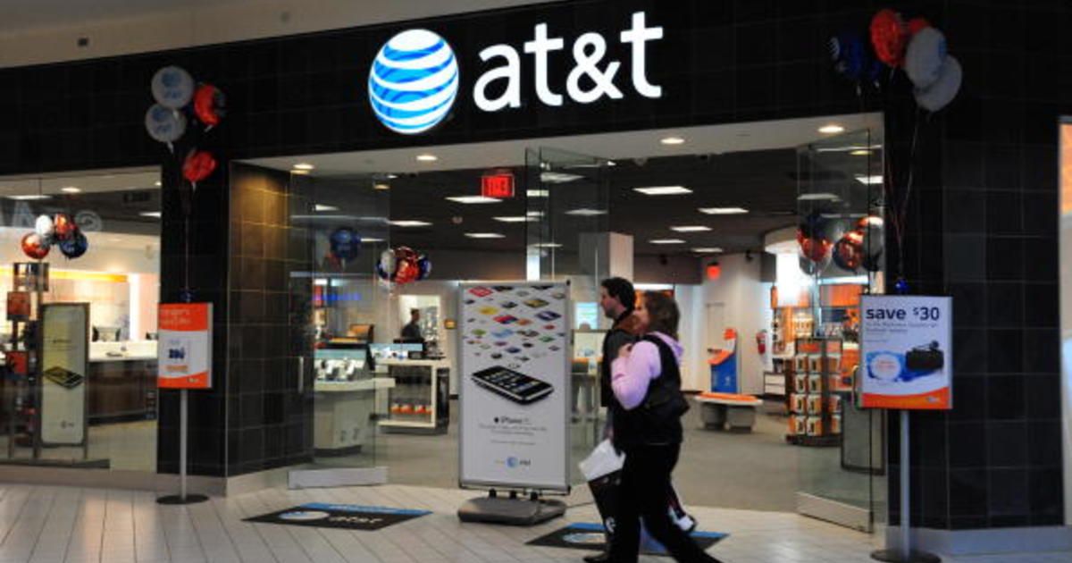 AT&T Holds Job Fair For New Miami Stores CBS Miami