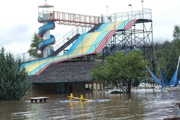 big-slide-during-flood.jpg 