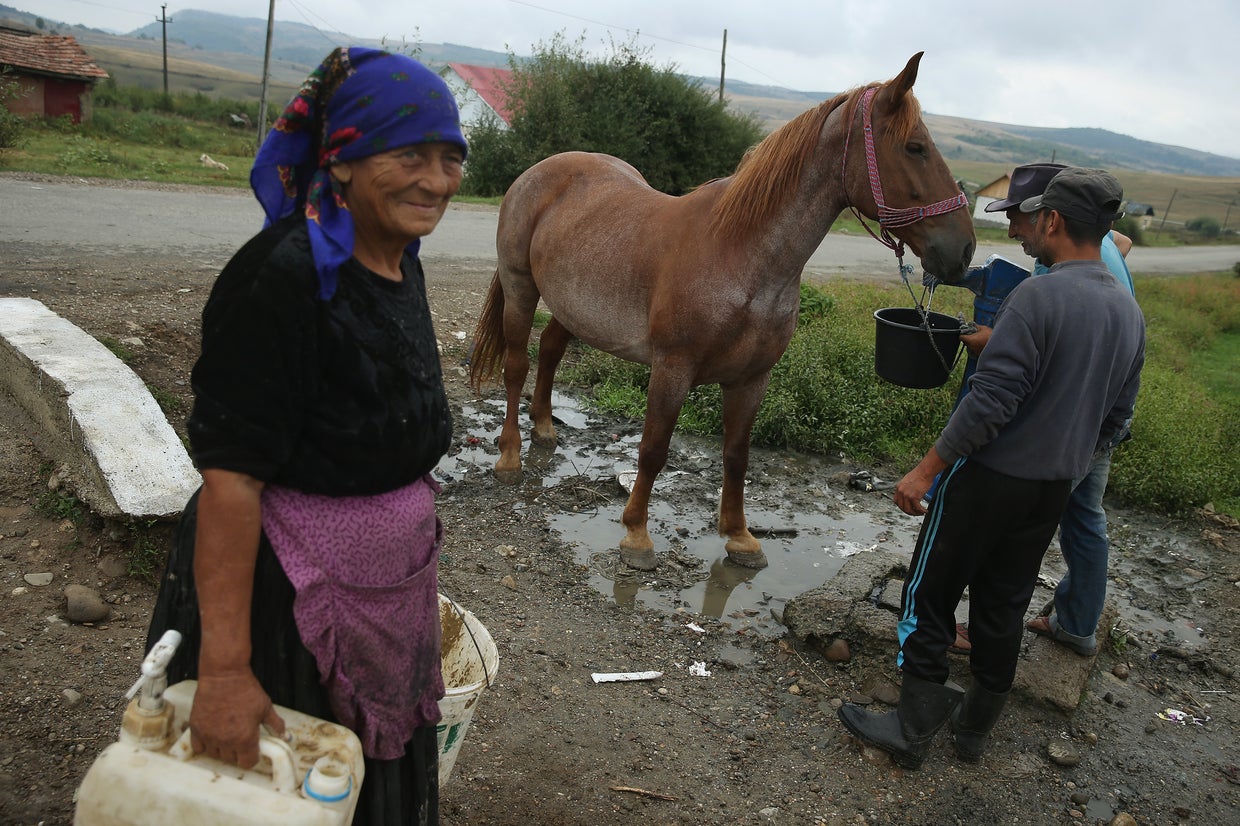 Combating poverty in Roma settlement