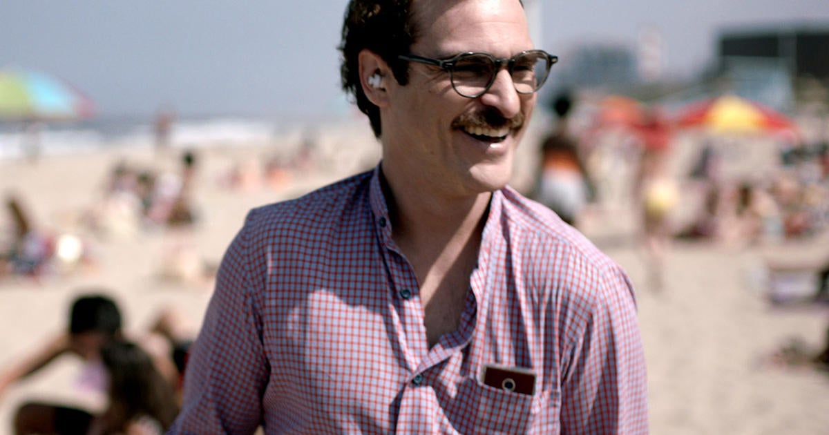 NYFF review: Joaquin Phoenix virtually in love in 