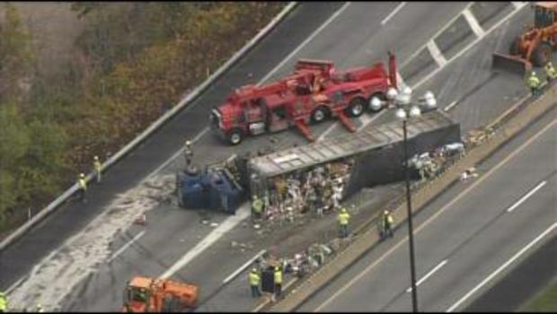 overturned-tractor-trailer-partially-shuts-down-pa-turnpike-17.jpg 
