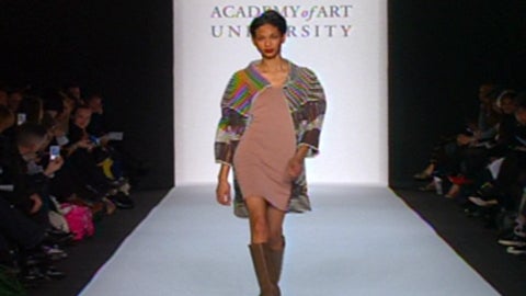 UTTMfashionweek_runway0215_480x360.jpg 