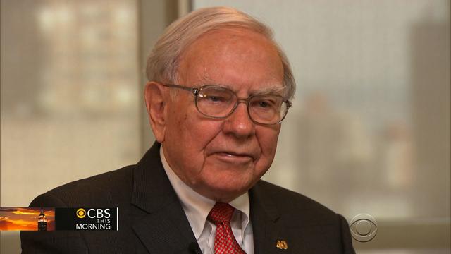 Warren Buffet: U.S. flirtation with default was "absolutely madness" 