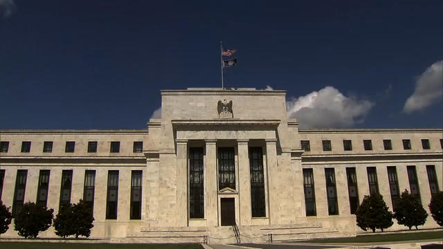 Fed proposes big banks hold more cash 