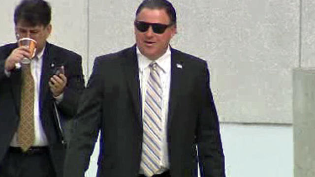 michael-pizzi-arriving-to-fed-court.jpg 