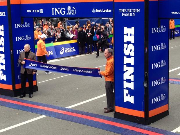 ray-and-mike-at-finish-line.jpg 