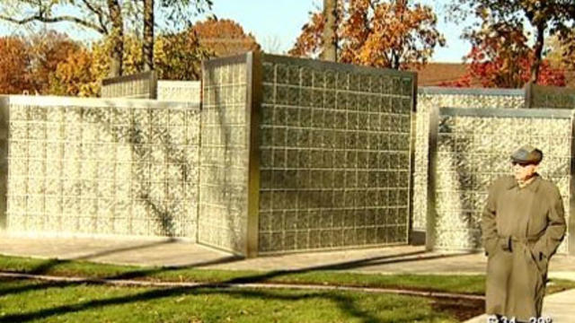 holocaust-memorial.jpg 