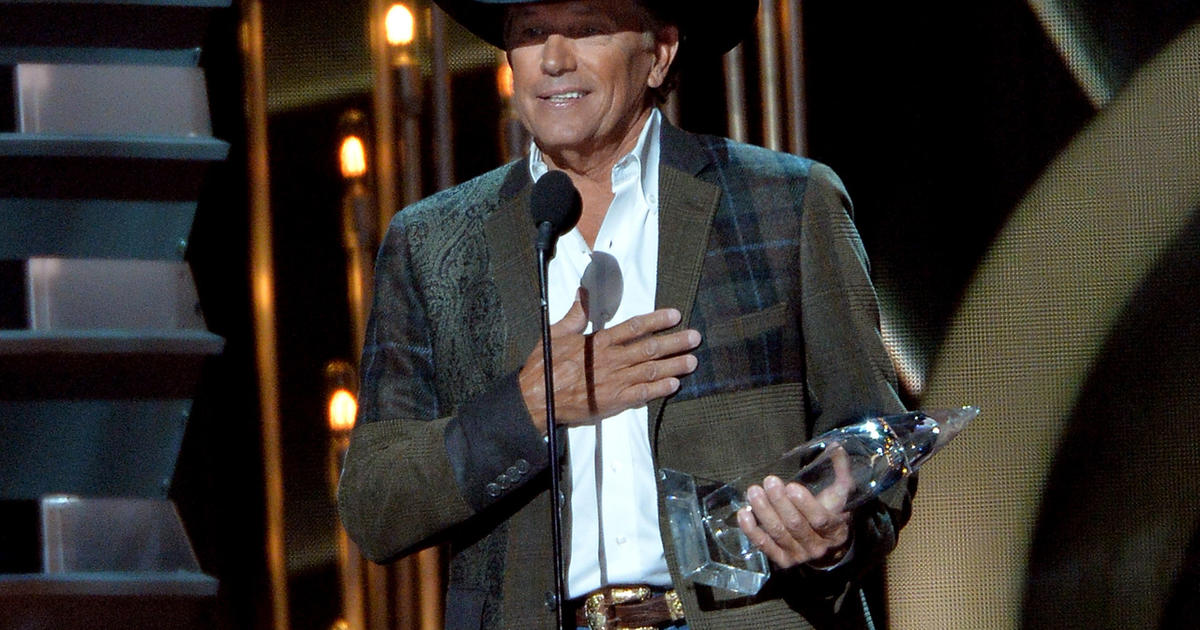 CMA Awards 2013: George Strait Wins Entertainer Of The Year - CBS News