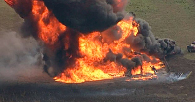 Pipeline explodes in North Texas; hundreds evacuated CBS News