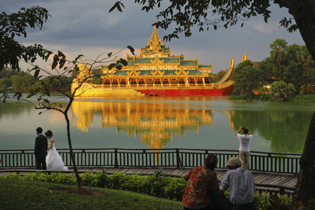 Kandawgyi Lake in Yangon 