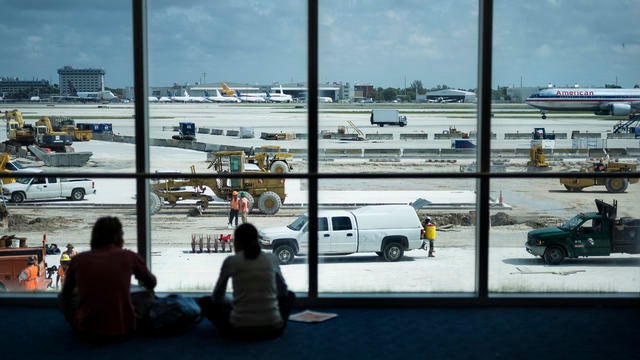 Miami airport.jpg 