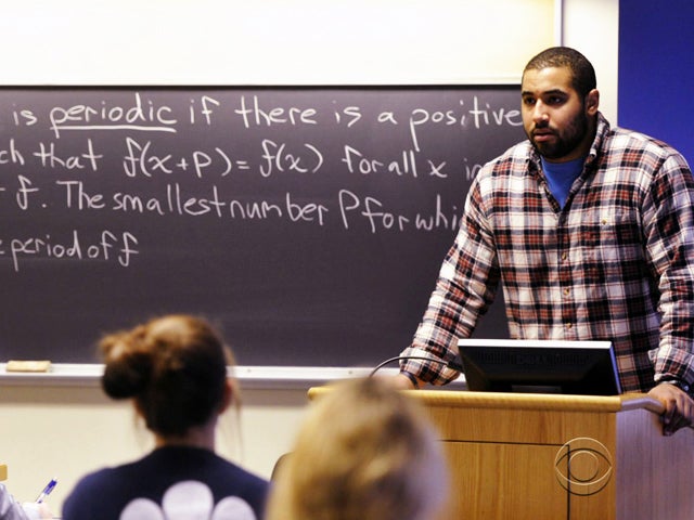 Penn State's John Urschel crushes calculus off the field - CBS News