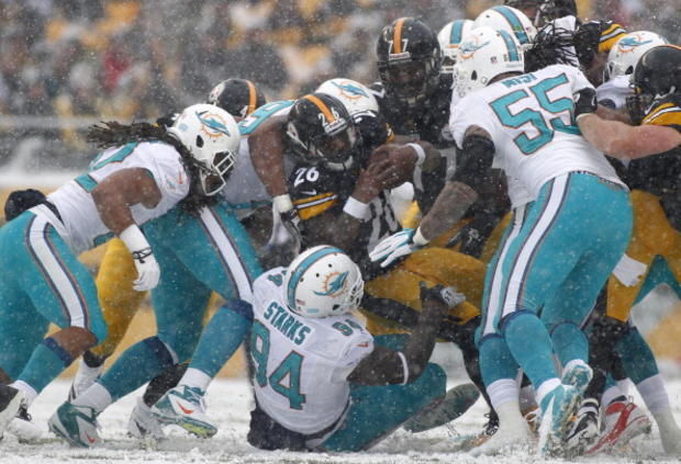 miami-dolphins-v-pittsburgh-steelers128135.jpg 