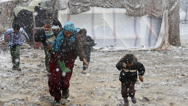 Syrian refugees face frigid weather 