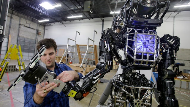 Humanoid robots compete in Fla. 