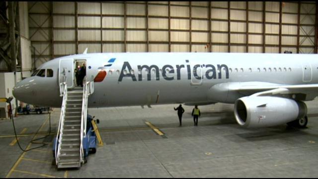 american-airlines-plane.jpg 