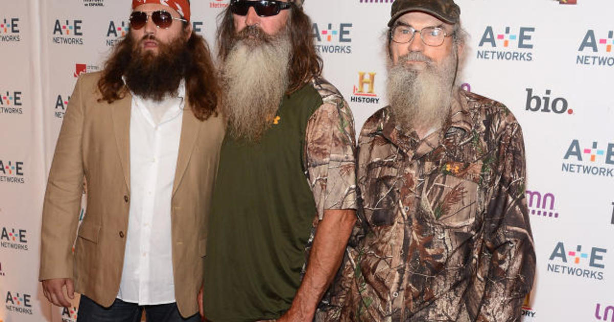 Phil Robertson Off Duck Dynasty Indefinitely Cbs News