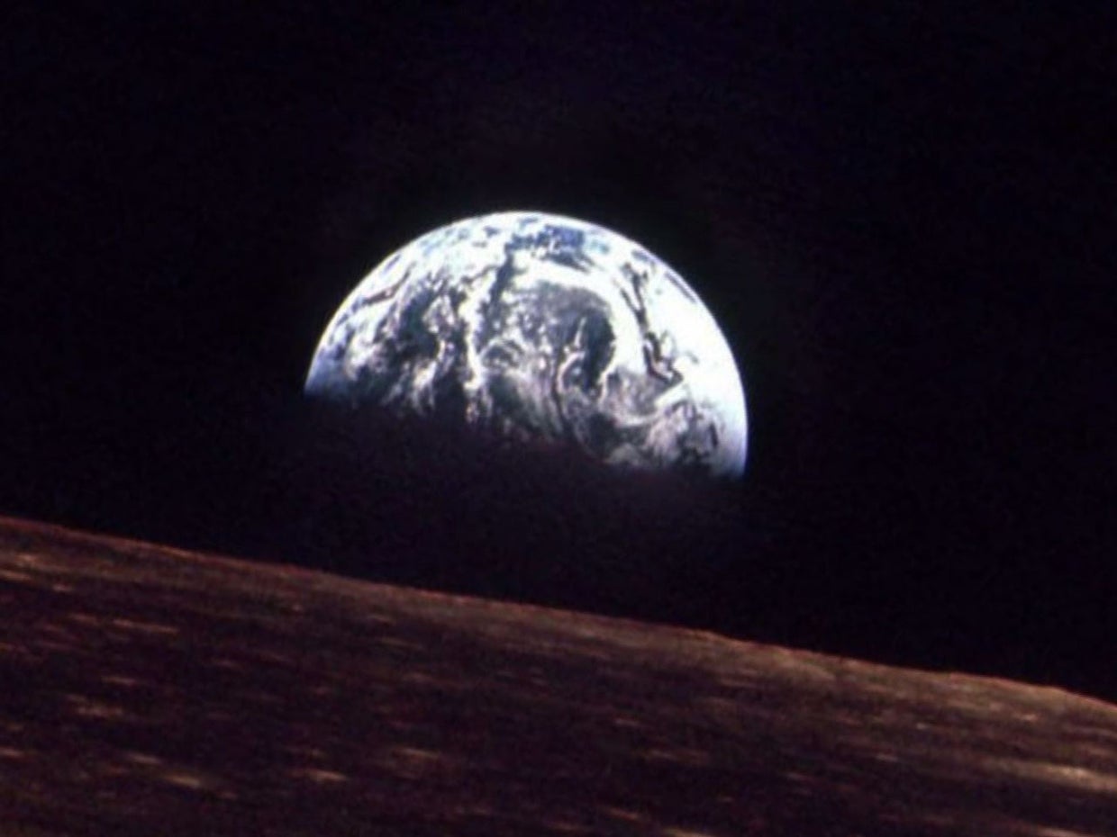 Earthrise on Christmas Eve remembered, 45 years later - CBS News
