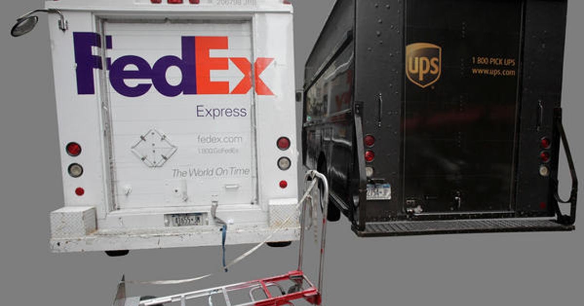 UPS, FedEx scrambling to deliver late Christmas packages CBS News