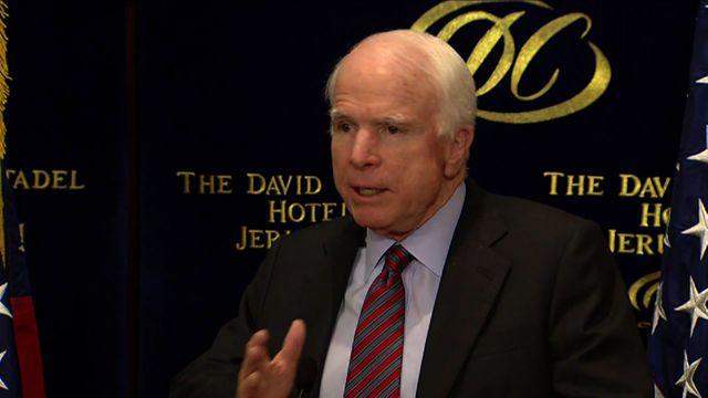 Politics_McCain_103_640x360.jpg 