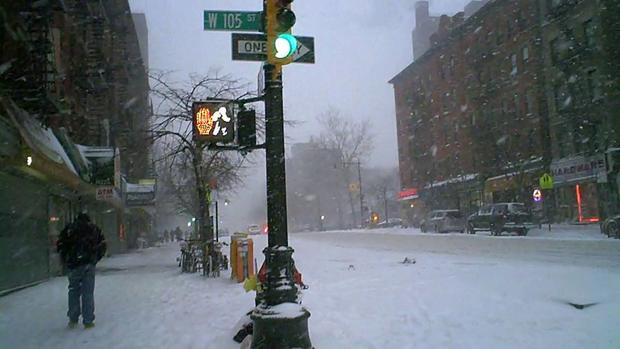listra-balcon-white-out-on-west-105th-street-and-columbus-ave-upper-manhattan.jpg 