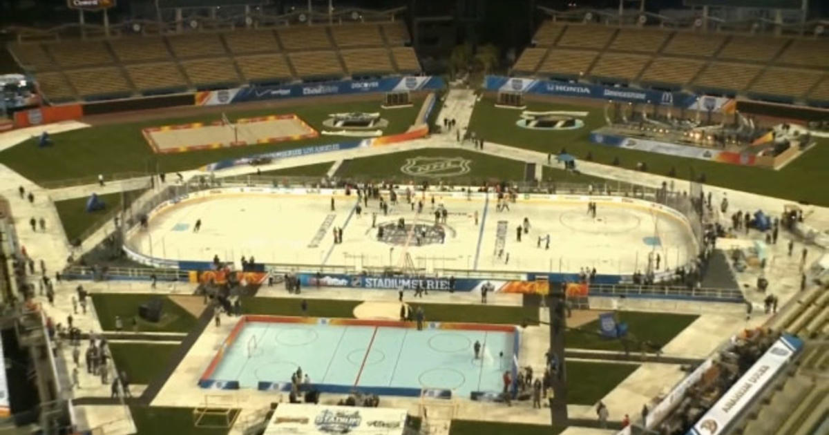 2014 Stadium Series Los Angeles: LA Kings, Anaheim Ducks Test Ice