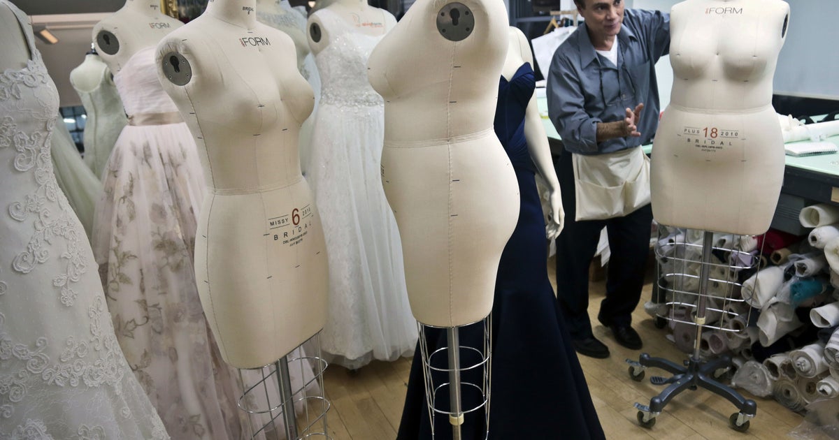 Real dummies Stores making mannequins more lifelike CBS News