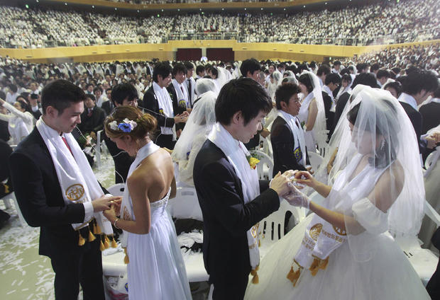 Mass wedding South Korea 
