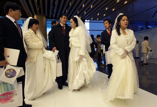 Mass wedding South Korea 