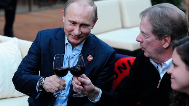 putin-wine-ap103200546210.jpg 