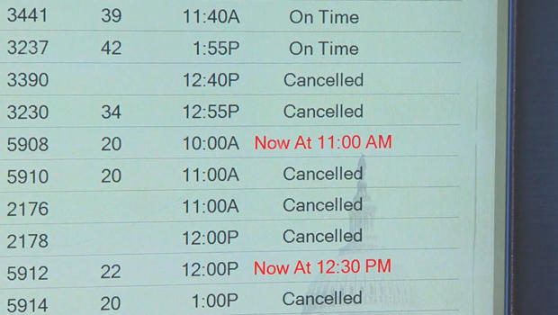 travel-delays-flight-board.jpg 
