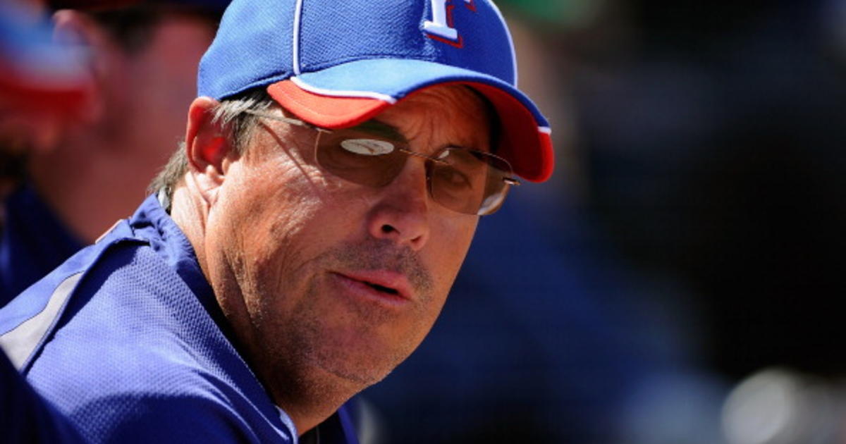 Greg Maddux Throwing 1st Pitch At Rangers Opener - CBS Texas