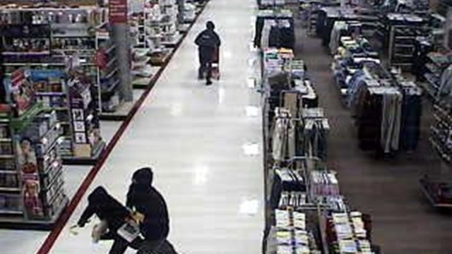 target-robbery-suspects-1.jpg 