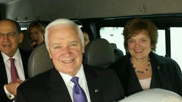 governor-corbett-and-first-lady-on-the-bus-to-st-peters-square.jpg 