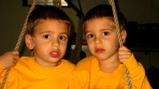 autism-twins2.jpg 