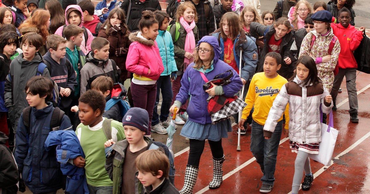 New report details dramatic racial gap among U.S. children - CBS News