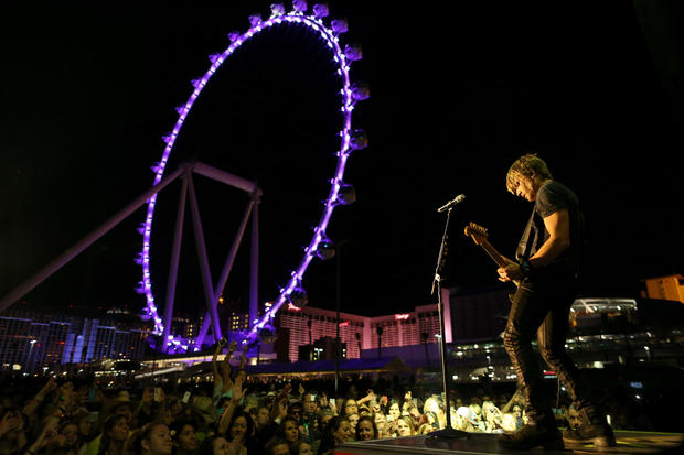 las-vegas-nv-april-05-singer-keith-urban-performs-onstage-during-day-two-of-the-acm-party-for-a-cause-festival-at-the-linq-on-april-5-2014-in-l-3.jpg 