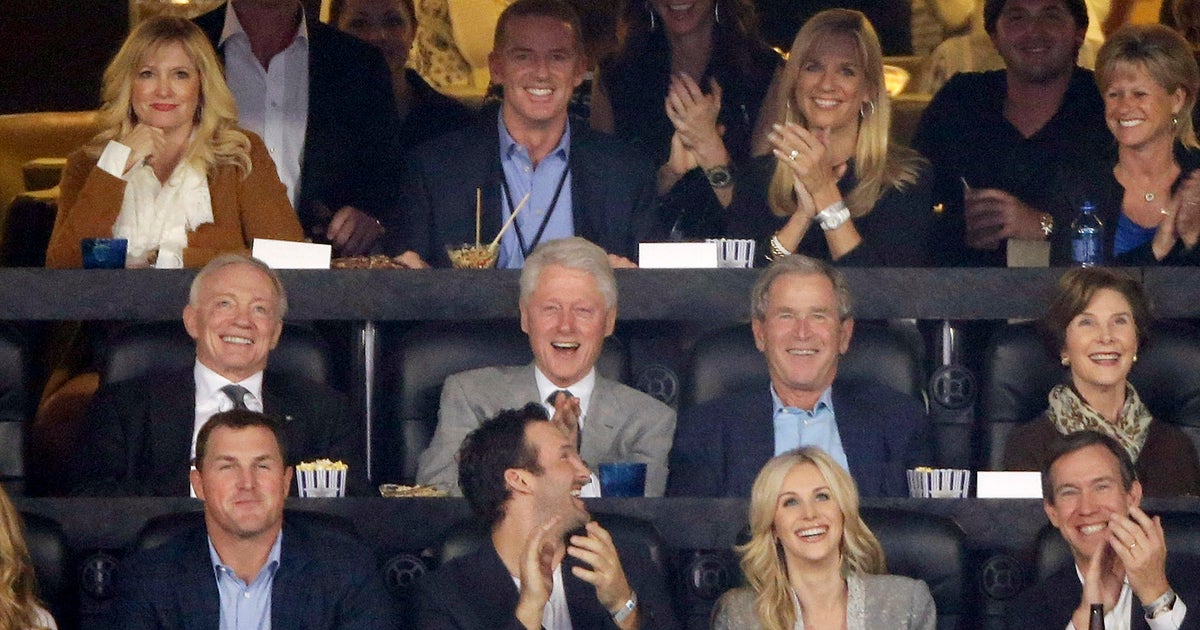 Bill Clinton, George W. Bush watch NCAA championship game together ...