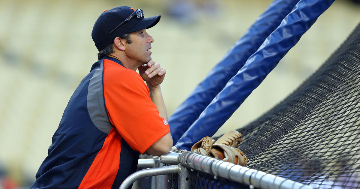 Former Tigers manager Brad Ausmus all smiles with new club 