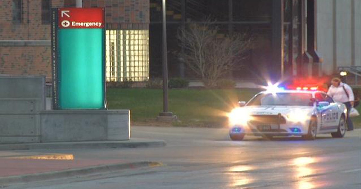 Highway shooting near Kansas City leaves 1 dead, 1 injured - CBS News