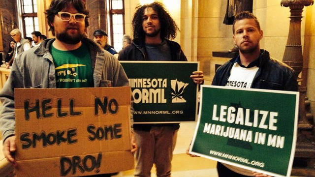 marijuana-supporters-at-state-capitol.jpg 