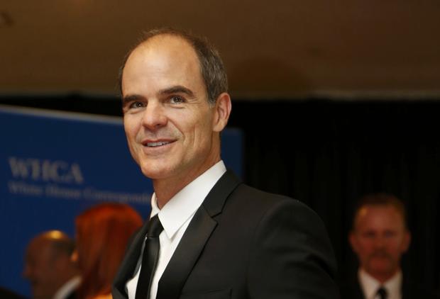 Actor Michael Kelly arrives on the red carpet at the annual White House Correspondents' Association dinner in Washington May 3, 2014. 