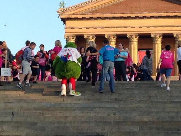 the-phanatic-at-the-2014-race-for-the-cure.jpg 