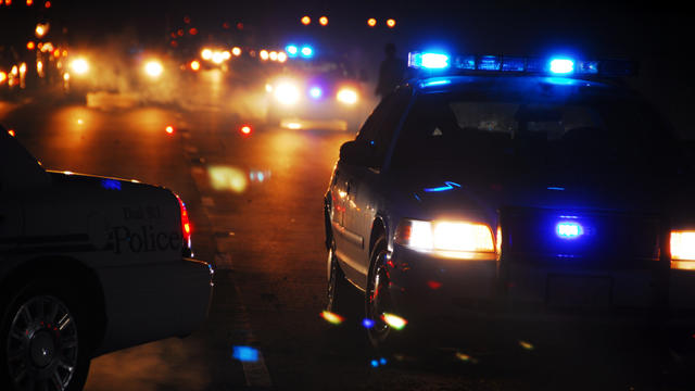 police-car-night-time.jpg 