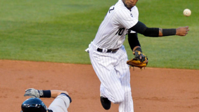David Robertson blows save as Adam Dunn hits two-run walk-off HR in  Yankees' loss to White Sox – New York Daily News