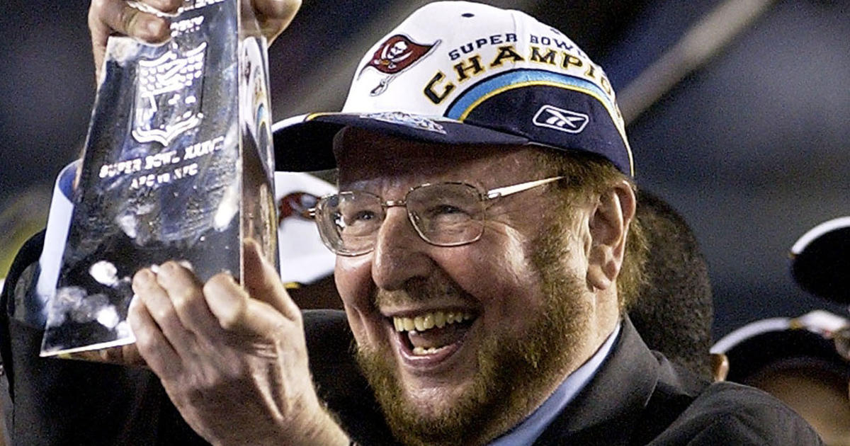 Tampa Bay Buccaneers owner Malcolm Glazer dies - Los Angeles Times