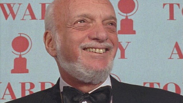 tony-awards-harold-prince-06041995.jpg 