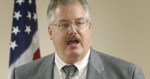 ExDA Ken Kratz's law license suspended in sexting scandal CBS News