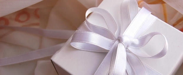 wedding gift box ribbon 610 header 