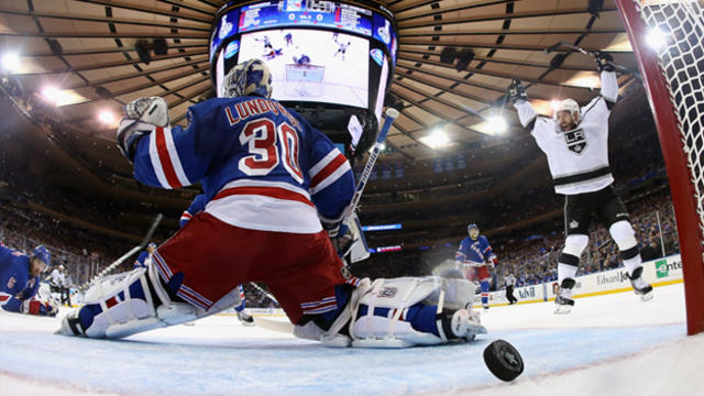 rangers-lundqvist-game-3.jpg 